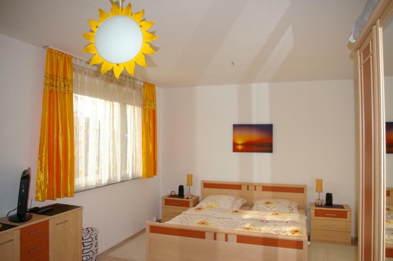 2-Zimmer-Ferienwohnung "Garten Der Welt" Berlin Eksteriør bilde